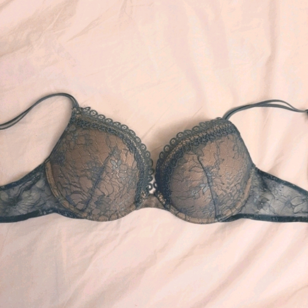 VS Victoria's Secret Very Sexy Push-up bra